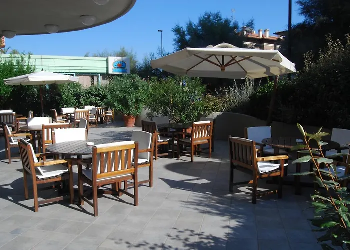 Hotel Caravelle