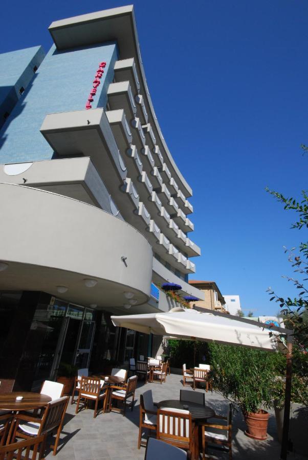Caravelle Hotel